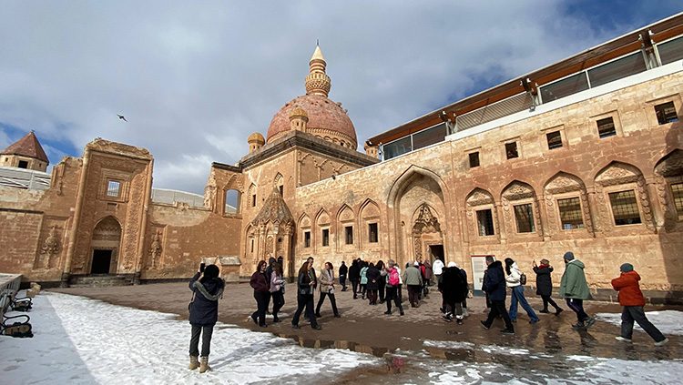Ağrı’nın Doğubayazıt ilçesinde bulunan, Osmanlı döneminin önemli eserleri arasında yer