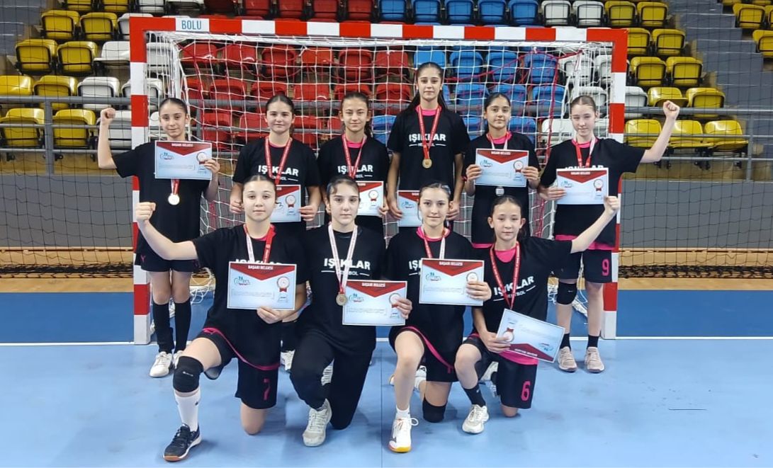 Işıklar Şeker Ortaokulu Yıldız Kızlar Hentbol Takımı, Okul Sporları faaliyetleri