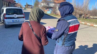 Afyonkarahisar İl Jandarma Komutanlığı tarafından toplum destekli faaliyetler kapsamında Salar