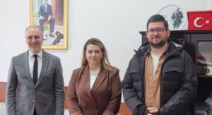 Kanal 3 Gazete 3 Bölge Koordinatörü Berna Türksoy ve muhabir