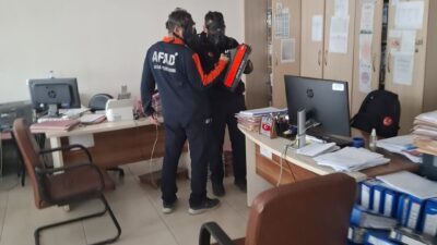 Muğla'nın Köyceğiz ilçesinde depo denetimi sırasında kimyasal gaza maruz kalan