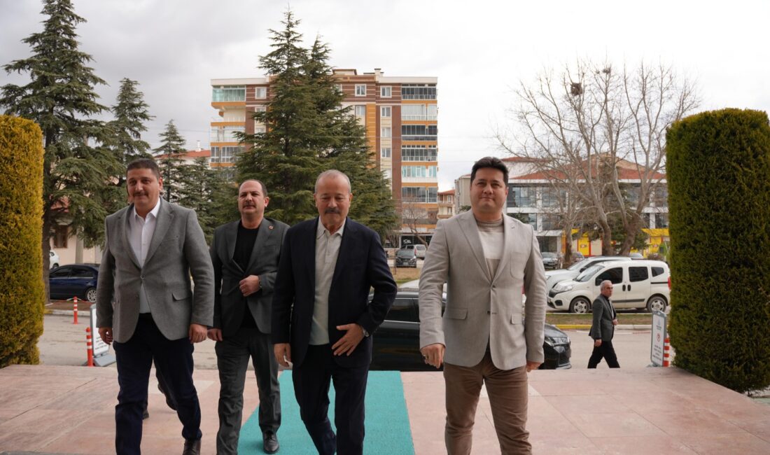 MHP Afyonkarahisar Milletvekili Mehmet Taytak, MHP Bolvadin İlçe Başkanı Mahmut