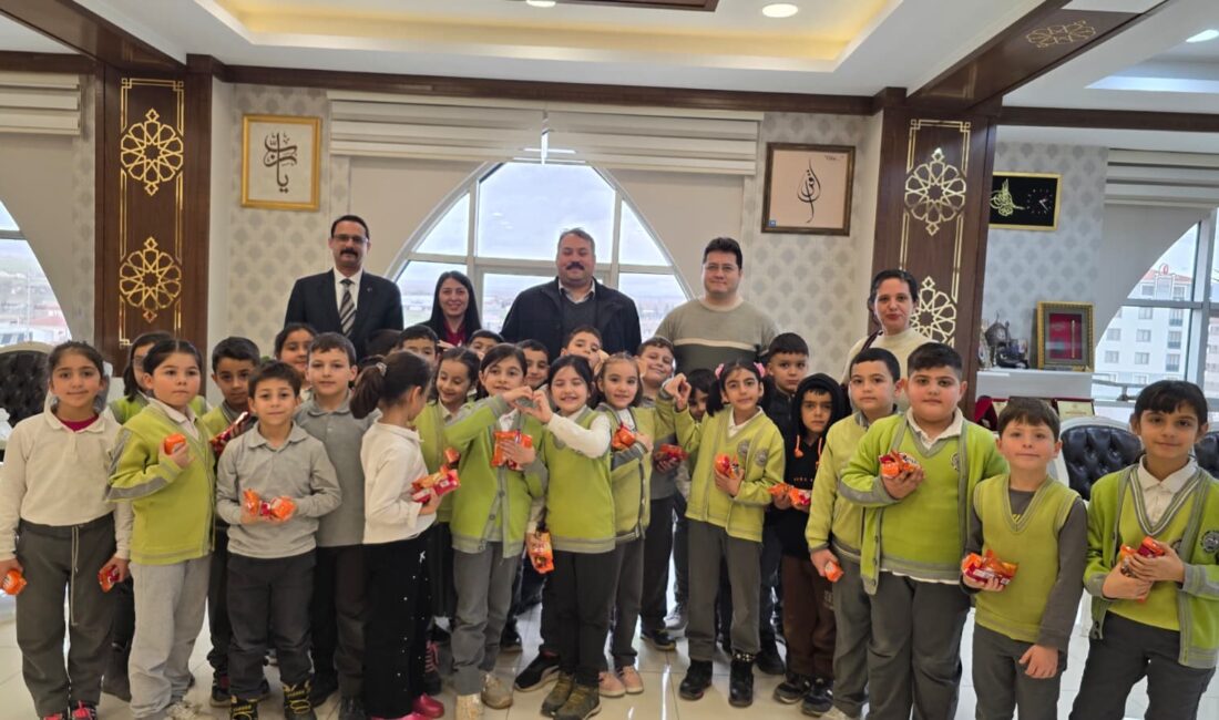 Bolvadin Ceylan Emet İlkokulu öğrencileri, Bolvadin Belediyesi’ne anlamlı bir ziyaret