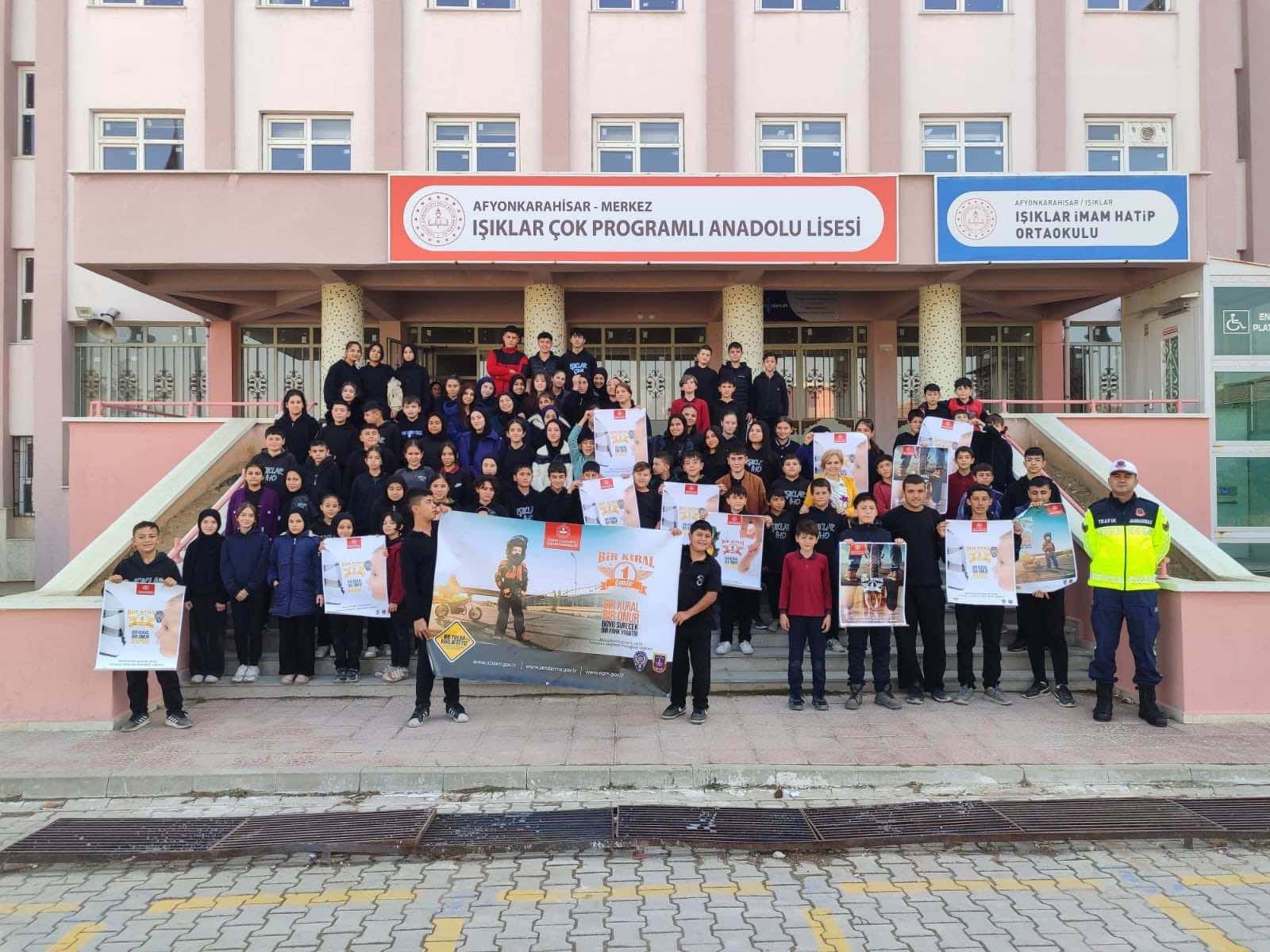 Afyonkarahisar İl Jandarma Komutanlığı tarafından, trafik bilincinin artırılması ve güvenli