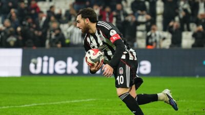 Afyonkarahisarlı milli futbolcu Orkun Kökçü, Beşiktaş formasıyla yükselen performansını Alanyaspor