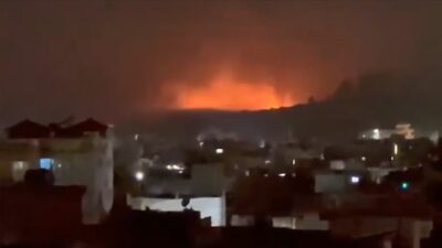 Pakistan ile Afganistan arasında, iki ülke sınırı kabul edilen Durand