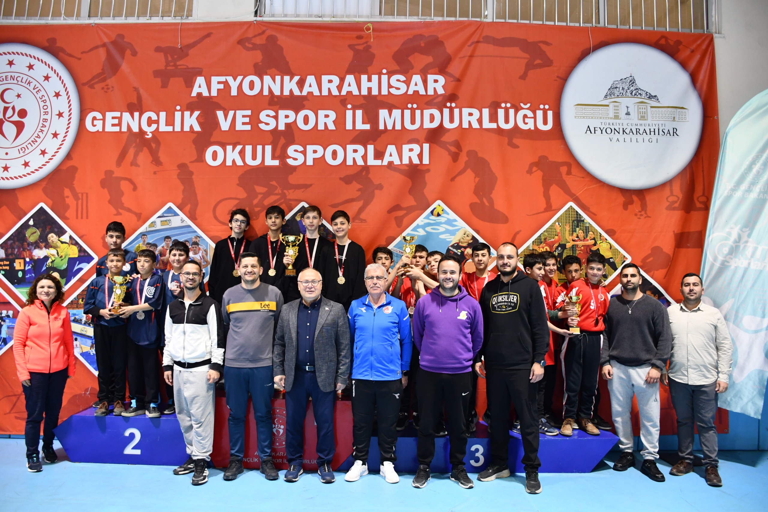 Okul Sporları faaliyet programında yer alan Yıldız Erkekler Dart Müsabakaları