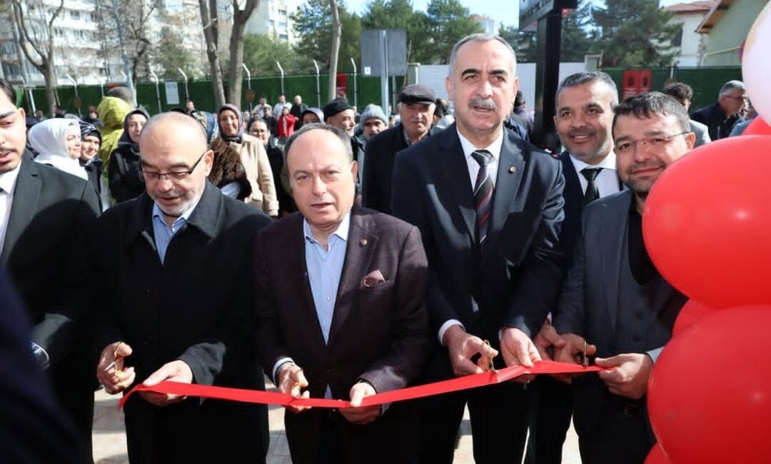 Afyonkarahisar’da hizmete giren yeni turizm işletmesinin açılışında konuşan Afyonkarahisar Ticaret