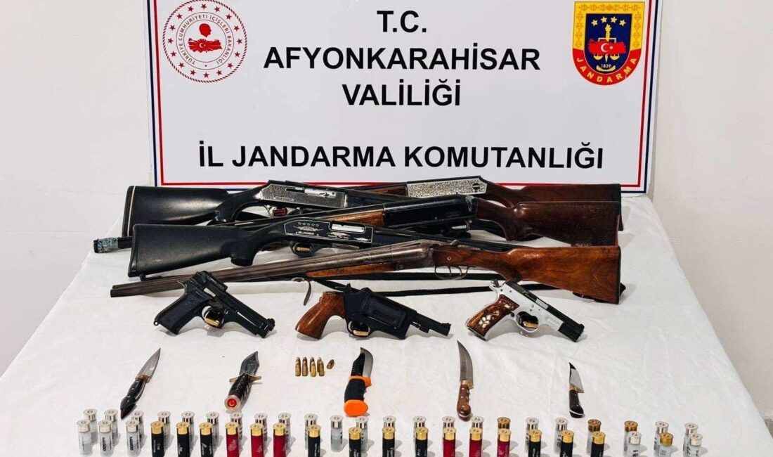 Afyonkarahisar İl Jandarma Komutanlığı ekiplerince Sinanpaşa ilçesine bağlı köylerde gerçekleştirilen