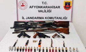 Afyonkarahisar İl Jandarma Komutanlığı ekiplerince Sinanpaşa ilçesine bağlı köylerde gerçekleştirilen