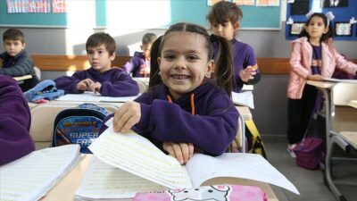 Okul öncesi, ilkokul, ortaokul ve liselerde eğitim gören yaklaşık 18