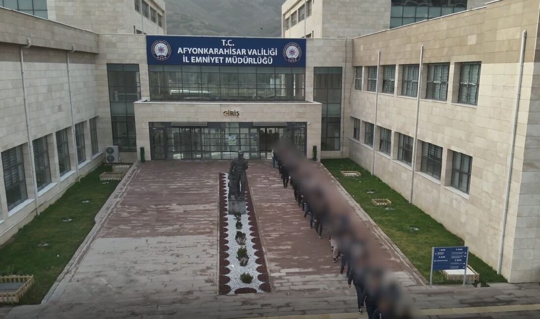 Afyonkarahisar İl Emniyet Müdürlüğü ekiplerince, bilişim sistemleri kullanılarak gerçekleştirilen nitelikli