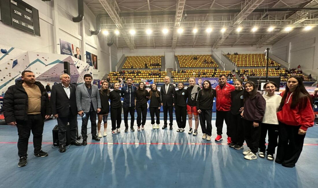 Milliyetçi Hareket Partisi Afyonkarahisar Milletvekili Mehmet Taytak, Ankara’da düzenlenen U20