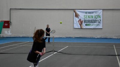 Okul Sporları faaliyet programı kapsamında Kocatepe Spor Kompleksi Tenis Kortlarında