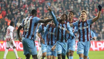Trabzonspor, Trendyol Süper Lig'in 21. haftasında deplasmanda Samsunspor'u 3-0 yendi.