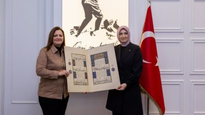 İçişleri Bakan Yardımcılığı görevine atanan Afyonkarahisar Valisi Doç. Dr. Kübra