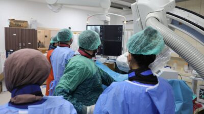 AFSÜ Hastanesi, birçok şehirde yapılamayan kalp pili uygulamaları ile Afyonkarahisar’ın