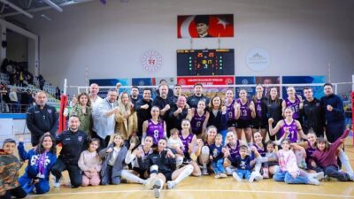 Yüntaş Voleybol Takımı, bugün oynanan Sigorta Shop MKE Ankaragücü Spor