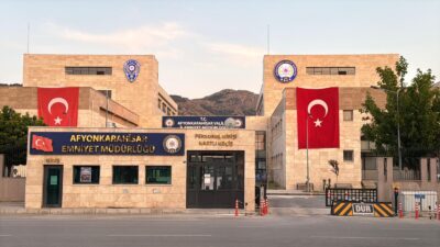 Afyonkarahisar İl Emniyet Müdürlüğü ekipleri, zorlu hava ve arazi şartlarına