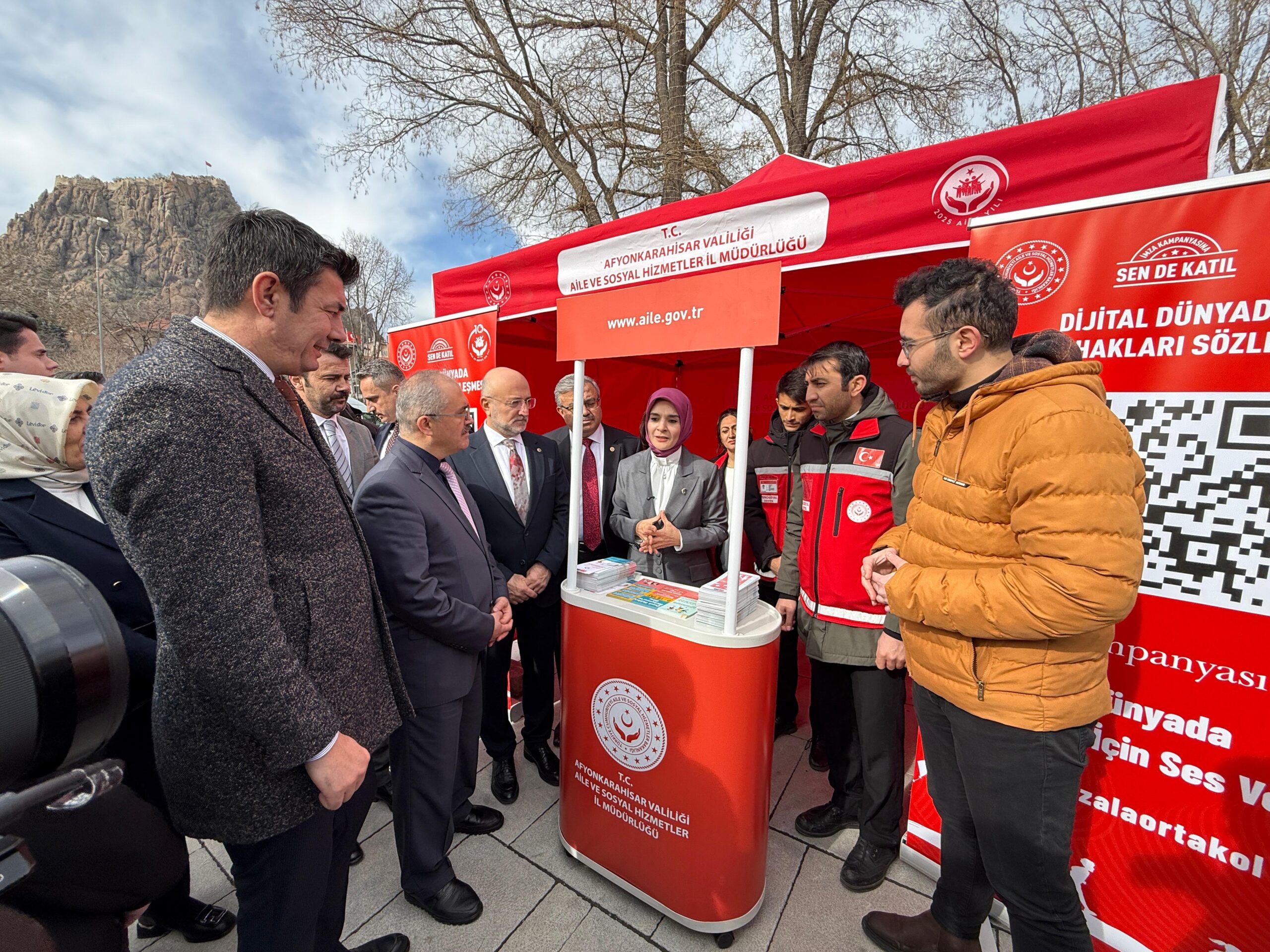 Bir dizi ziyaret kapsamında Afyonkarahisar’a gelen Aile ve Sosyal Hizmetler