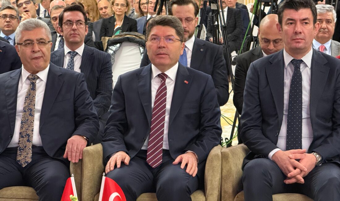 Adalet Bakanı Yılmaz Tunç, Afyonkarahisar’da düzenlenen Adalet Bakanlığı ile Yargıtay