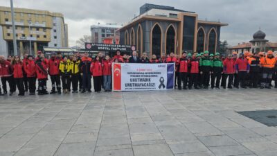Afyonkarahisar’da, 11 ili sarsan ve "asrın felaketi" olarak nitelendirilen 6