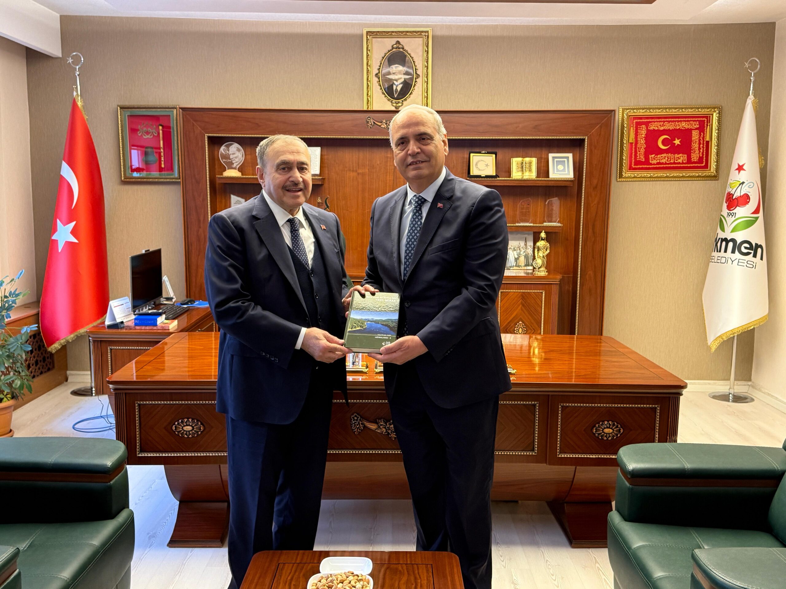 Önceki dönem Orman ve Su İşleri Bakanı ve Türkiye Cumhuriyeti