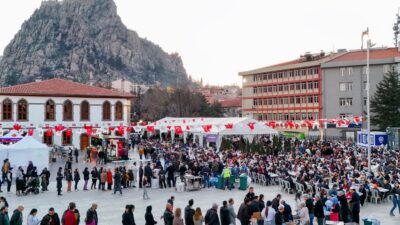 On bir ayın sultanı Ramazan, 19 Şubat 2026 Perşembe günü