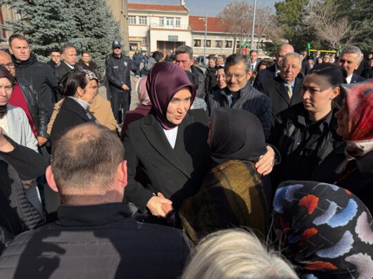 Afyonkarahisar'ın ilk kadın valisi olarak görev yapan ve halkın sevgisini