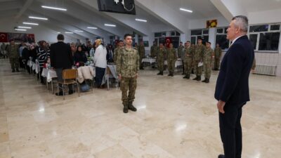 Afyonkarahisar Vali Vekili Yalçın Sezgin ve Belediye Başkanı Burcu Köksal,