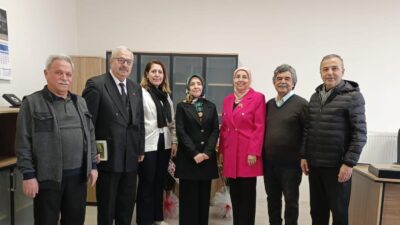 
Afyonkarahisar Yazarlar ve Şairler Derneği Başkanı Muharrem Günay ve yönetim