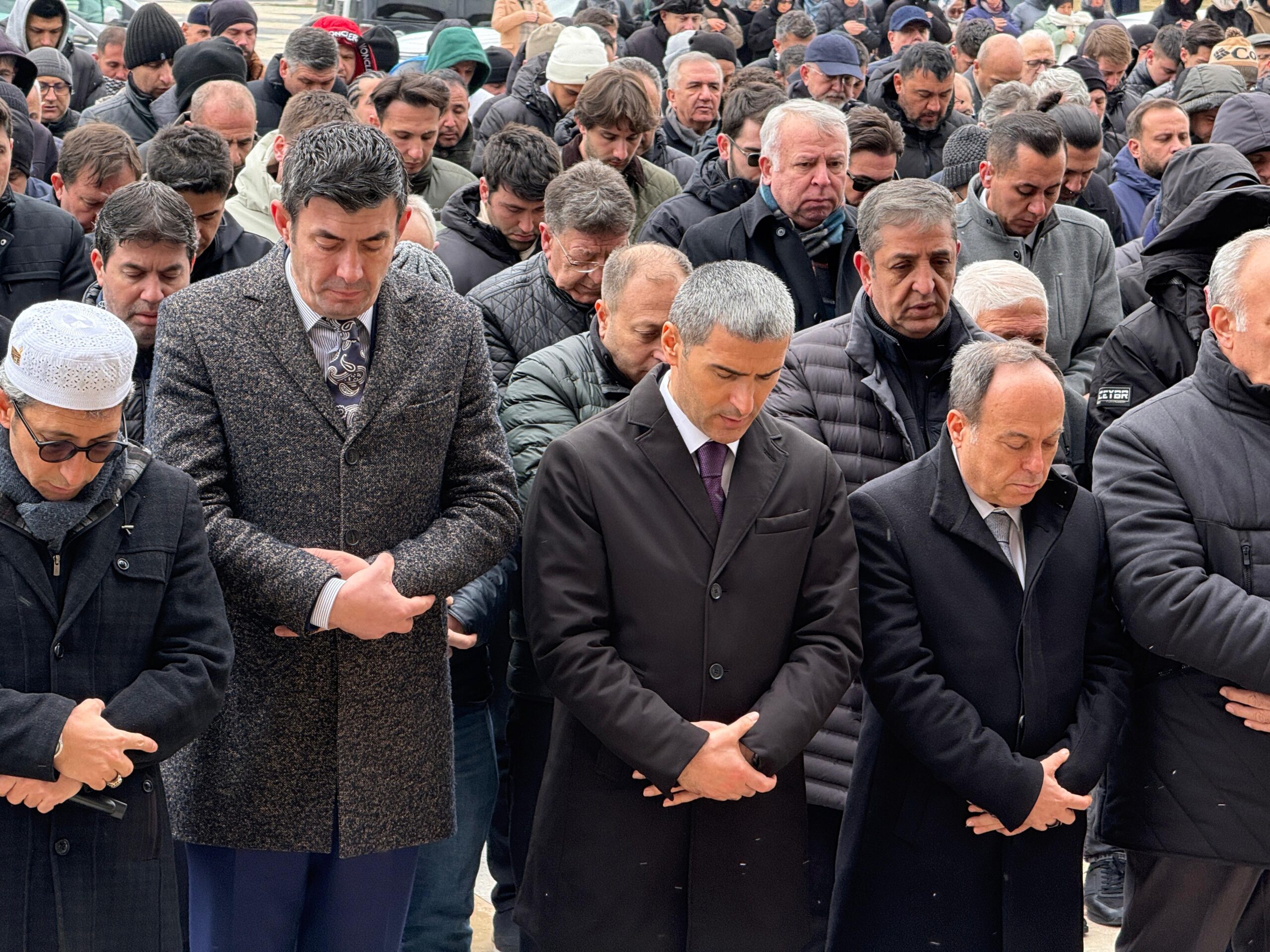 Afyonkarahisar’ın tanınmış iş insanlarından Hacı Yakup Evren, 84 yaşında hayatını