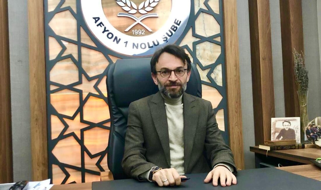 Eğitim-Bir-Sen Afyonkarahisar Şube Başkanı Mustafa Arslan, 28 Şubat post-modern darbesinin