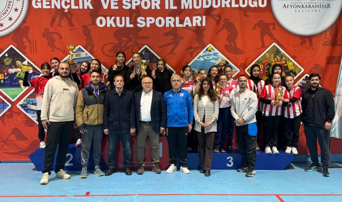 Okul Sporları faaliyet programında yer alan Yıldız Kızlar Dart Müsabakaları