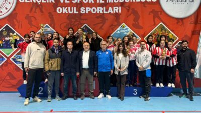 Okul Sporları faaliyet programında yer alan Yıldız Kızlar Dart Müsabakaları