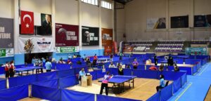Afyonkarahisar’da Okul Sporları kapsamında düzenlenen Yıldızlar Masa Tenisi İl Birinciliği