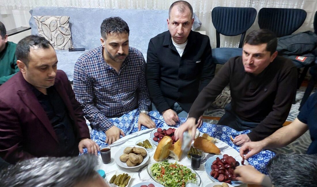 Karahisar Yörükler Derneği Başkanı Hasan Azak, İhsaniye ilçesine bağlı Akören