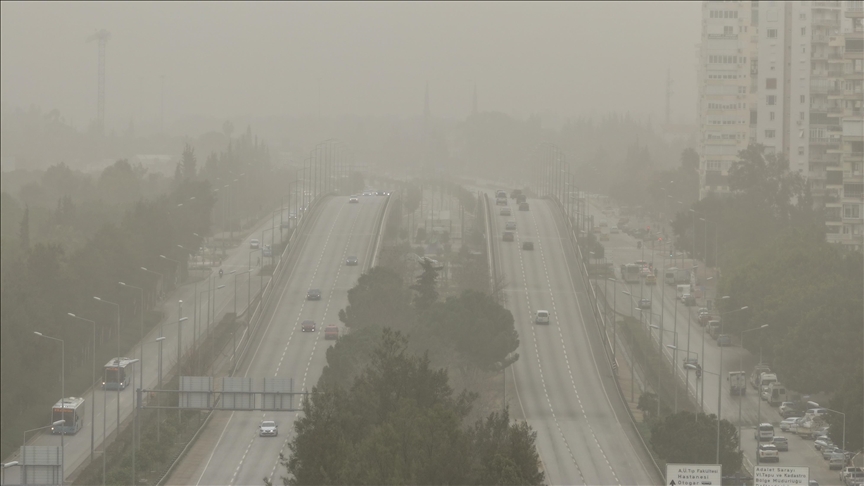 Yurdun büyük bölümü için toz taşınımı uyarısında bulunuldu.