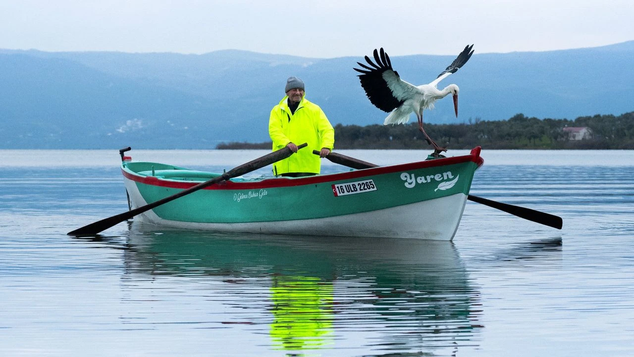 Bursa'nın Karacabey ilçesinde tüm Türkiye'nin gönlünde taht kuran balıkçı Adem