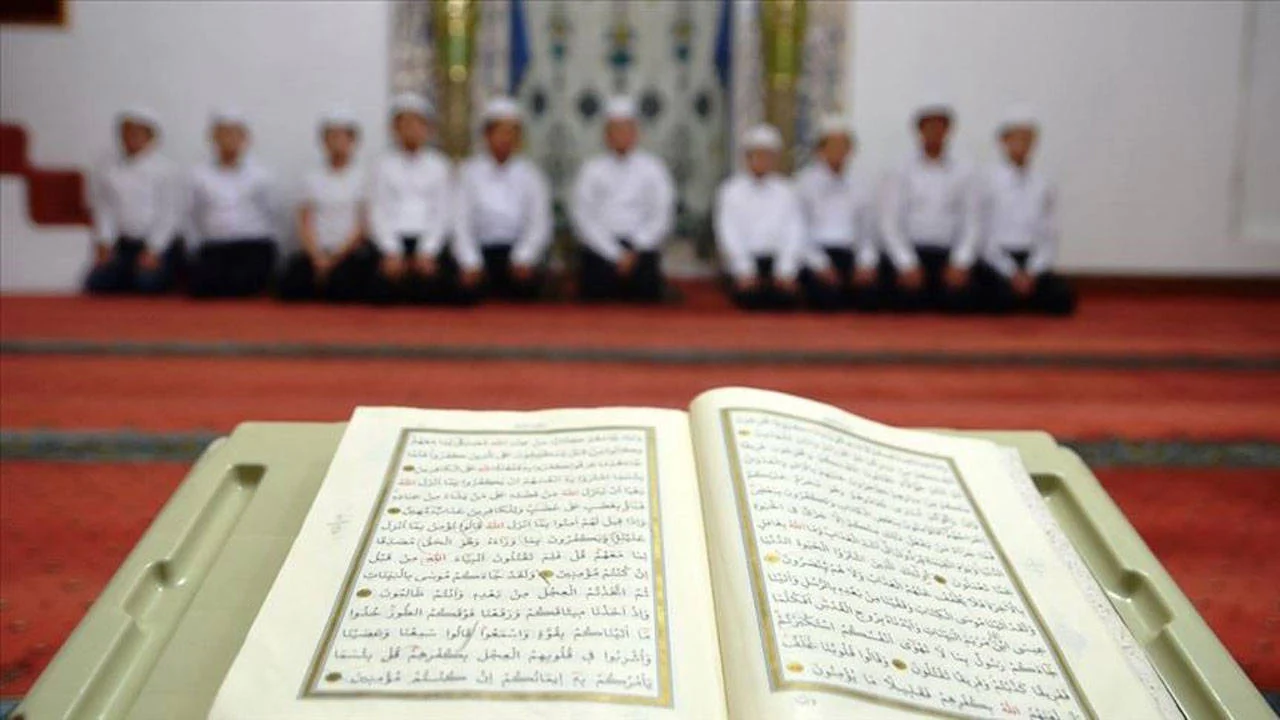 Diyanet İşleri Başkanlığı tarafından hazırlanan Kur’an Kursları Yönetmeliği, Resmi Gazete’de