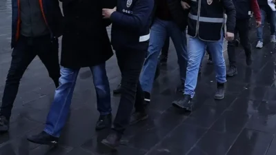 İstanbul merkezli yürütülen dev operasyonda, emniyet ve yargı içerisinden suç