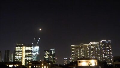 İran Devrim Muhafızları Ordusu, bölgedeki ABD üsleri ve İsrail'in çeşitli