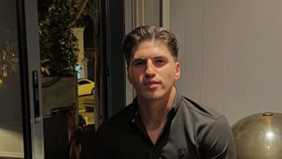 İstanbul'un Ümraniye ilçesinde iddiaya göre çakarlı araçla gelen şahısların düzenlediği