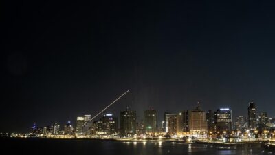 İran'dan İsrail'e yönelik düzenlenen misilleme saldırısı nedeniyle İsrail'in kuzeyindeki birçok