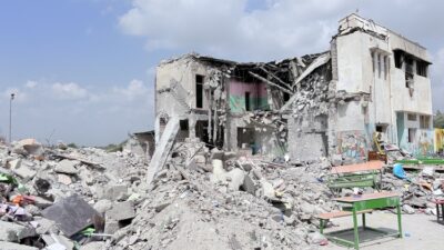 NYT, İran'ın Hürmüzgan eyaletindeki bir ilkokula düzenlenen ve çoğu çocuk