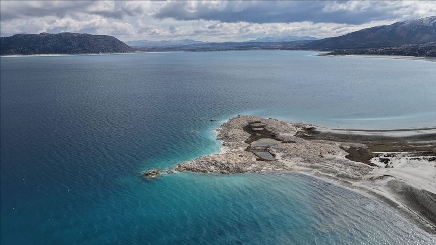 Burdur'da son yağışlardan sonra Salda Gölü'nün su seviyesinde artış oldu,