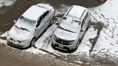 Ardahan ve Kars'ta kar, Erzurum'da ise karla karışık yağmur etkili