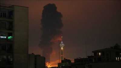 İsrail ordusunun İran'a yönelik yeni saldırı dalgası başlattığını açıklamasının ardından