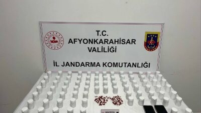 Afyonkarahisar’da jandarma ekiplerinin düzenlediği operasyonda binlerce sentetik uyuşturucu hap ele
