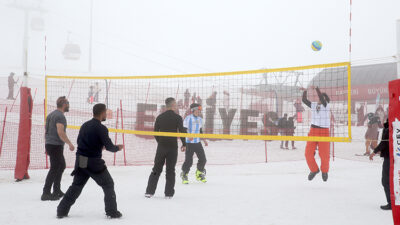Türkiye'nin en önemli kış sporları ve turizm merkezlerinden Erciyes Dağı,